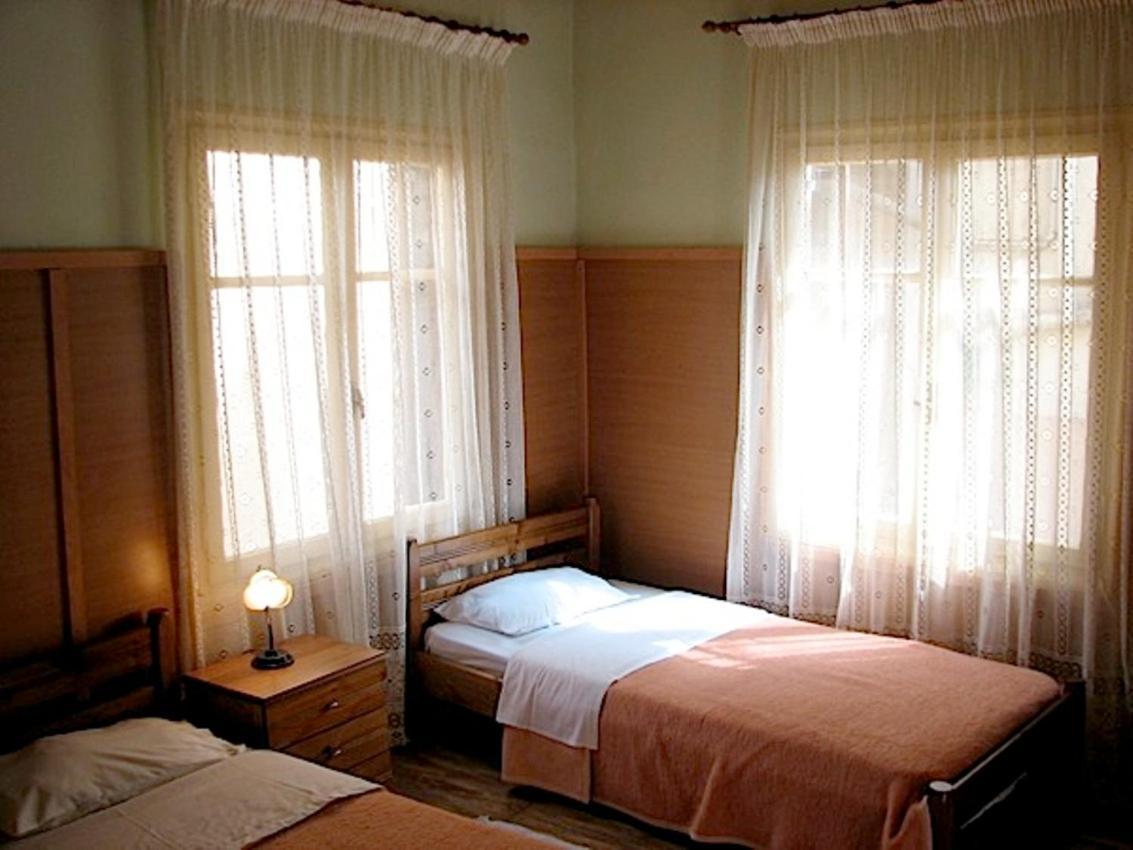 Earini Rooms And Apartments Hriszí Aktí Haniá Kültér fotó